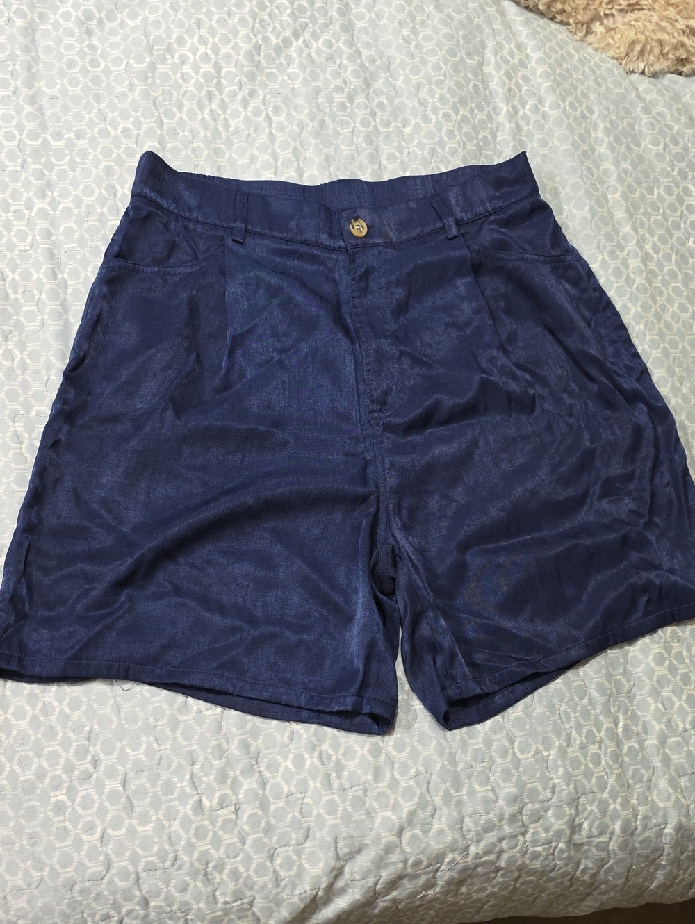 HALARA Navy High-Waist Bermuda Shorts